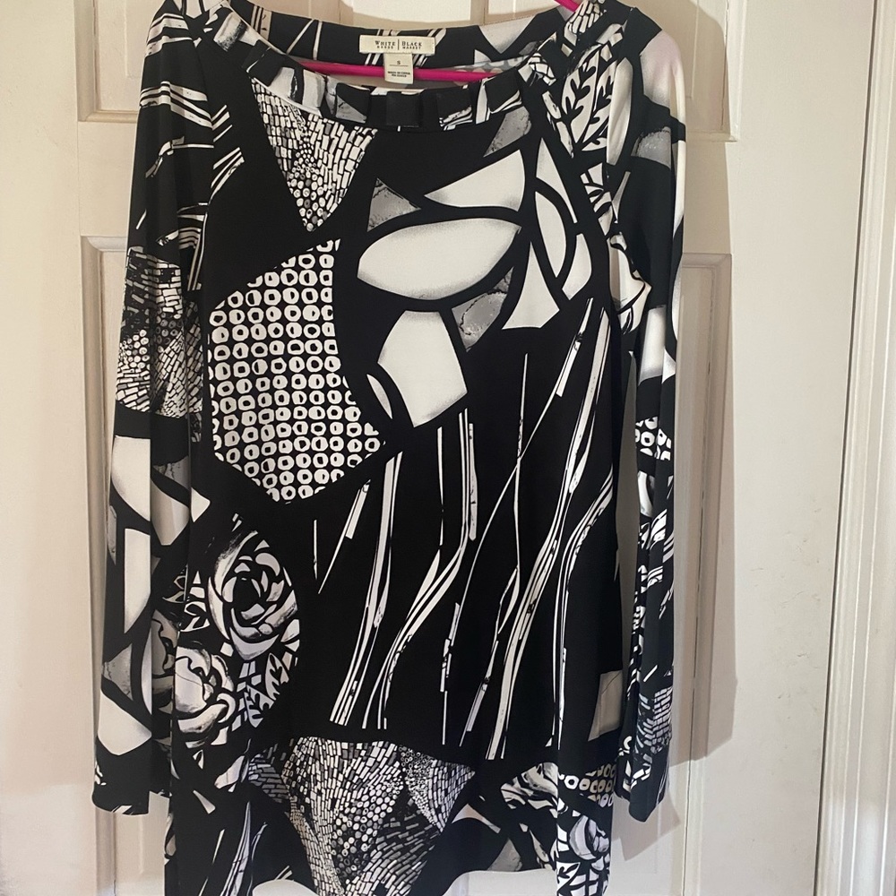 White House Black Market long sleeve top
